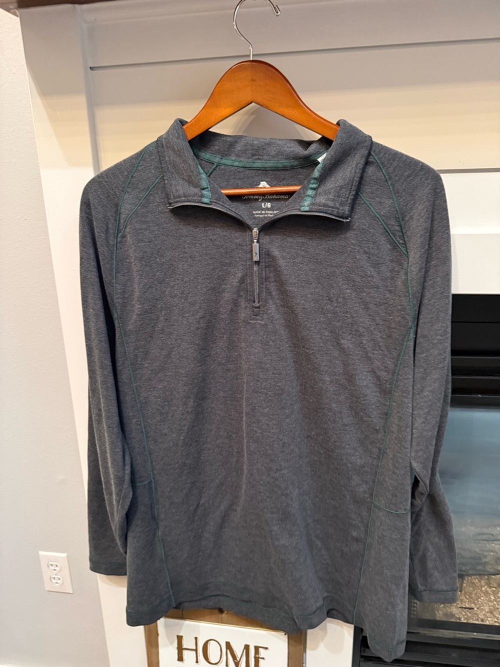 Tommy Bahamas Charcoal Gray quarter Pullover w/green stitching men’s size XL